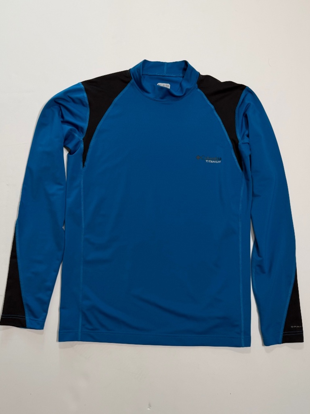 Columbia Titanium Men's Omni-Wick Long Sleeve Mock Neck Baselayer Blue/Black L